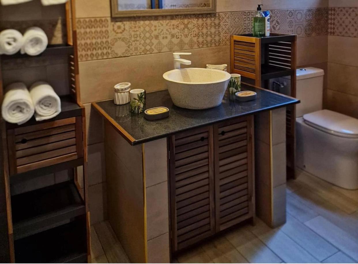 Chambres Et Tables D'Hote Du Voyageur ลาแปลน เดส์ ปาล์มิสต์ ภายนอก รูปภาพ
